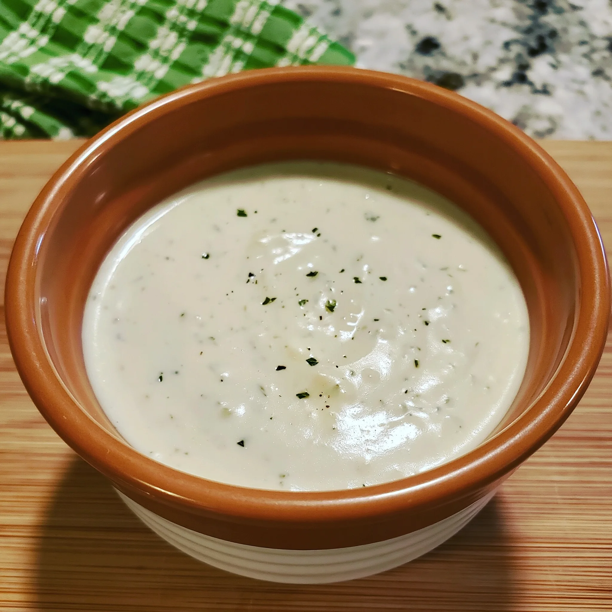 Creamy Apple Horseradish Sauce Recipe (Quick and Easy!)