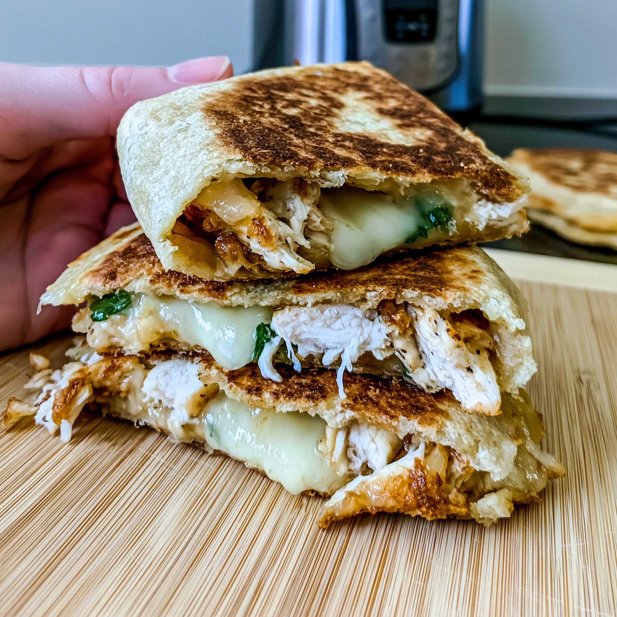 Keto Chicken Quesadilla Recipe (Low-Carb and Delicious!)